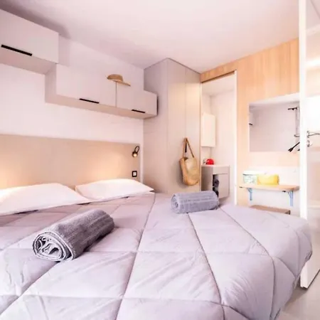 Camping Zecamping 4 étoiles Avec Parc Aquatique Club Enfant Animations Sauna Hammam Agde